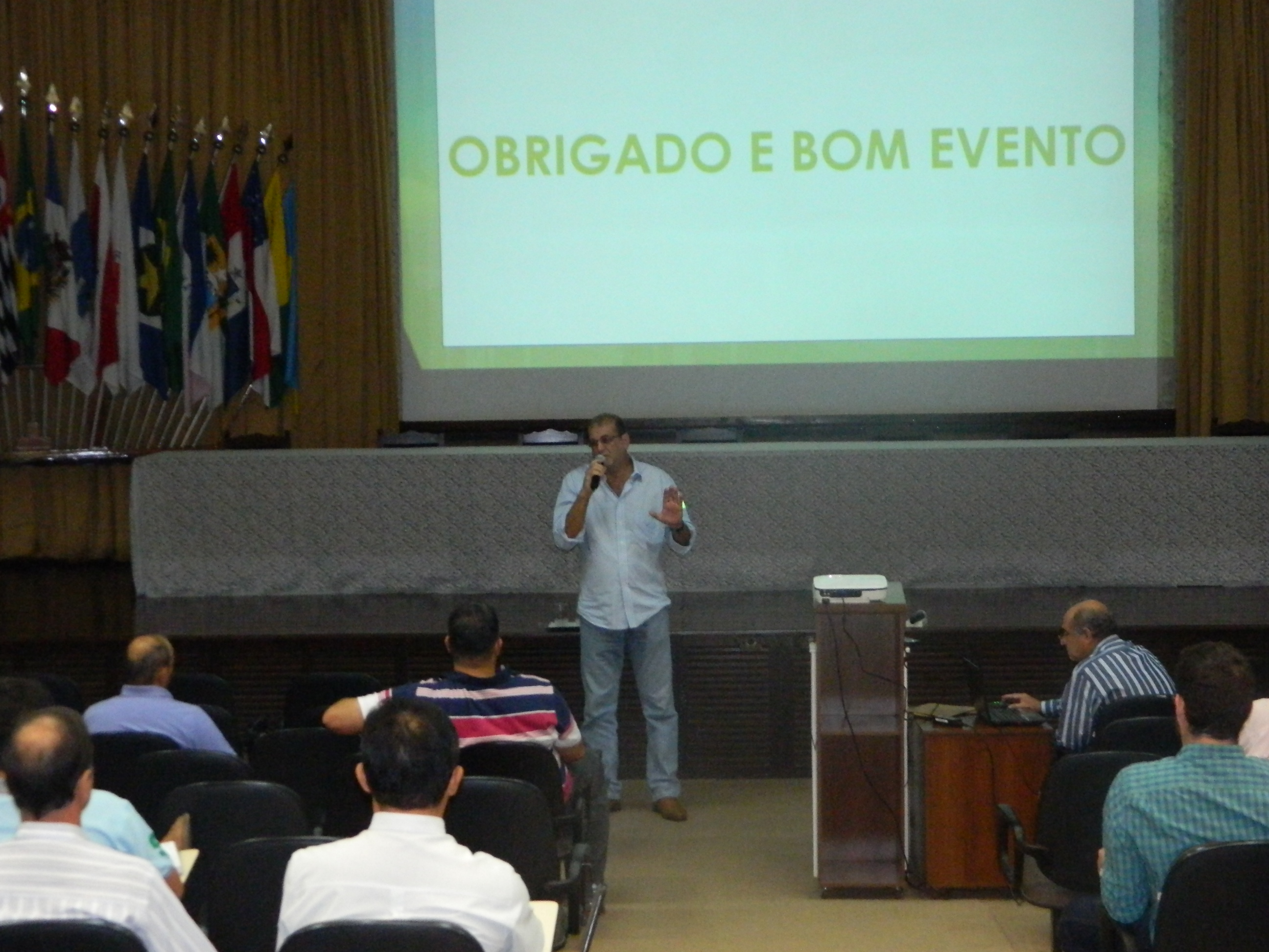 IRRIGAÇÃO PODE CONTRIBUIR PARA O CONTROLE DE PRAGAS